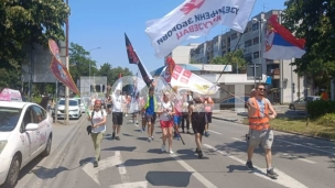 Studenti marširaju ka Kraljevu
